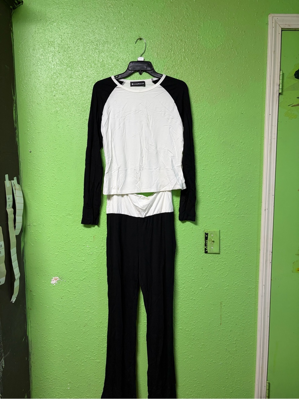 Black & White Raglan Lounge Set